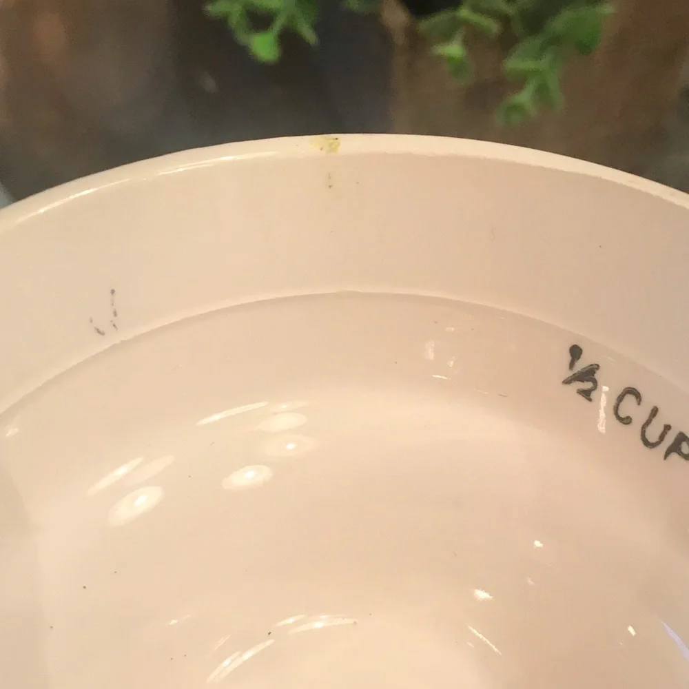 Vintage Victor Goldman Beehive Measuring Cups